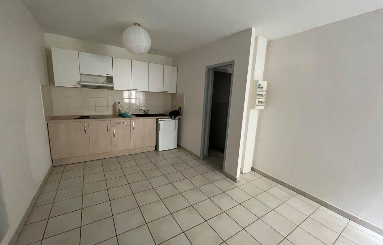 appartement 2 pièces 32 m2 à louer à Aubenas (07200)