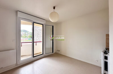 location appartement 385 € CC /mois à proximité de Les Martres-de-Veyre (63730)