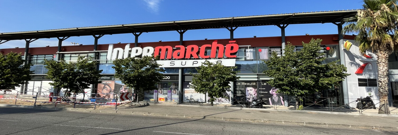 Commerce  164 m² à louer à La Ciotat (13600)