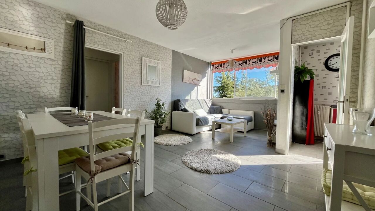 appartement 2 pièces 49 m2 à vendre à Nice (06200)