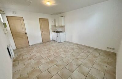 location appartement 360 € CC /mois à proximité de Bellegarde (30127)