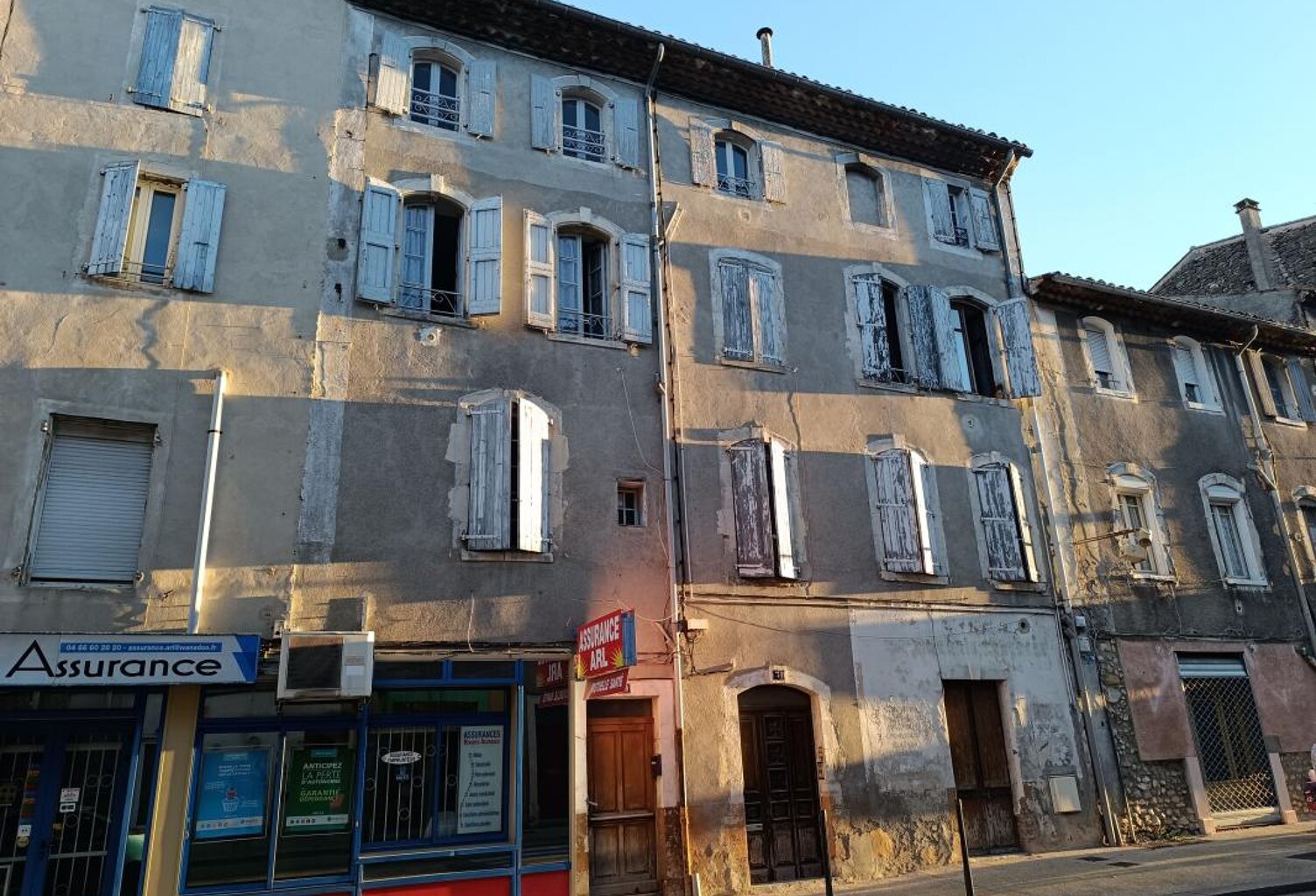 IMMEUBLE DE RAPPORT  DE 4 LOGEMENTS + GARAGES ET RANGEMENTS — photo 1