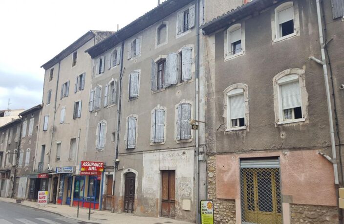 IMMEUBLE DE RAPPORT  DE 4 LOGEMENTS + GARAGES ET RANGEMENTS — photo 3