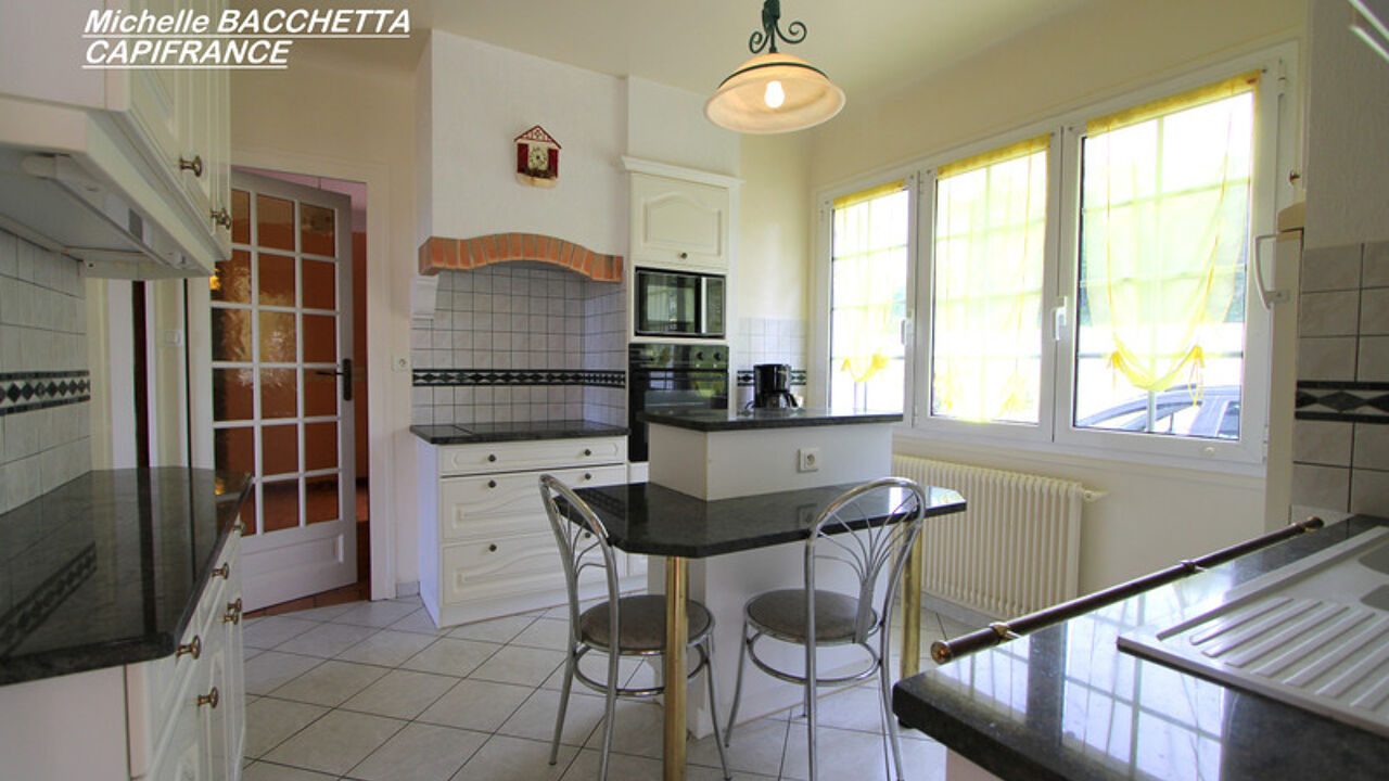 maison 9 pièces 180 m2 à vendre à Cambo-les-Bains (64250)