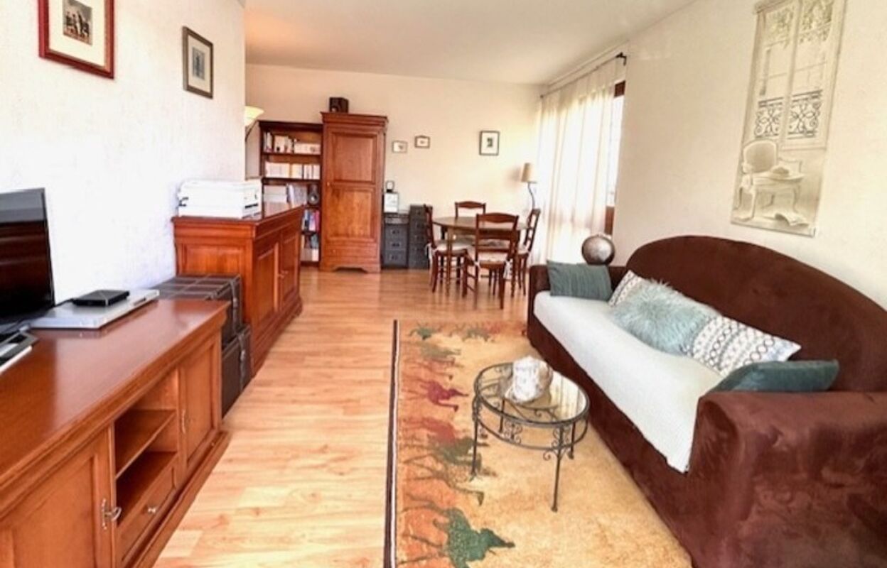 appartement 2 pièces 54 m2 à vendre à Le Chesnay (78150)