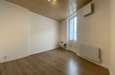 location appartement 420 € CC /mois à proximité de Uchacq-Et-Parentis (40090)