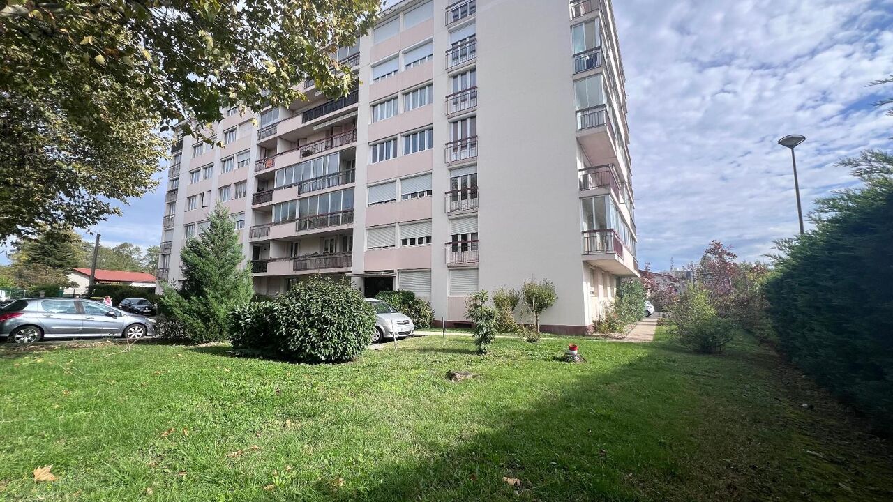 appartement 3 pièces 67 m2 à vendre à Décines-Charpieu (69150)