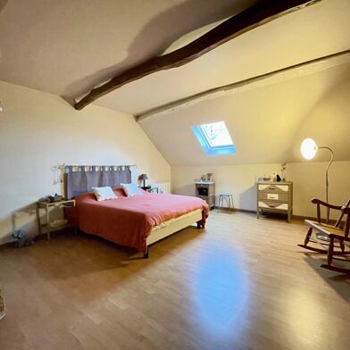 Maison 10 pièces 272000 €