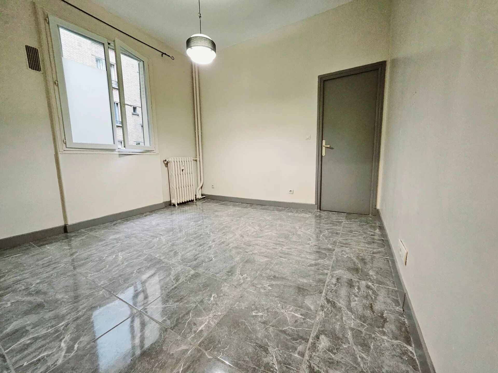 Vente Appartement 32m² 2 Pièces à Ris-Orangis (91130) - Arthurimmo