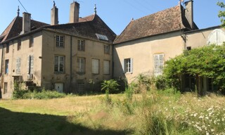 Maison 15 Pièces 572 m² à vendre à La Clayette (71800)