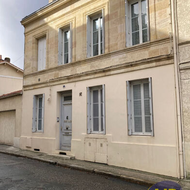 Immeuble  220000 €