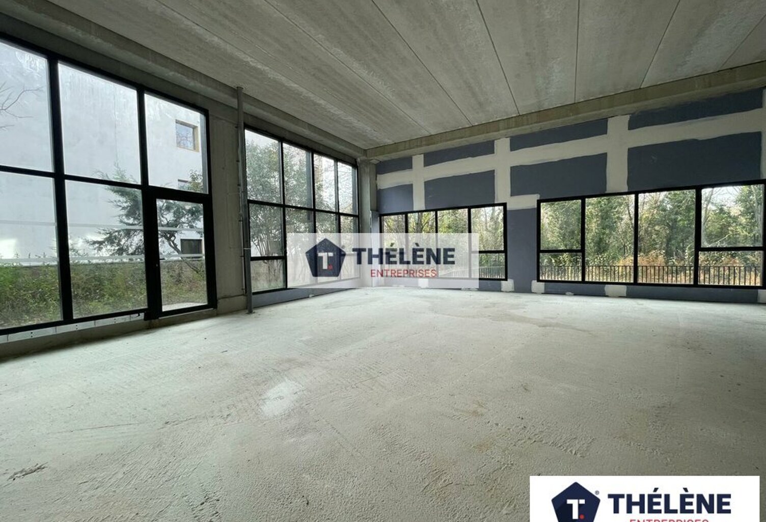 BUREAUX à LOUER — photo 1