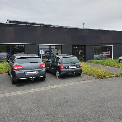 Commerce  3750 €