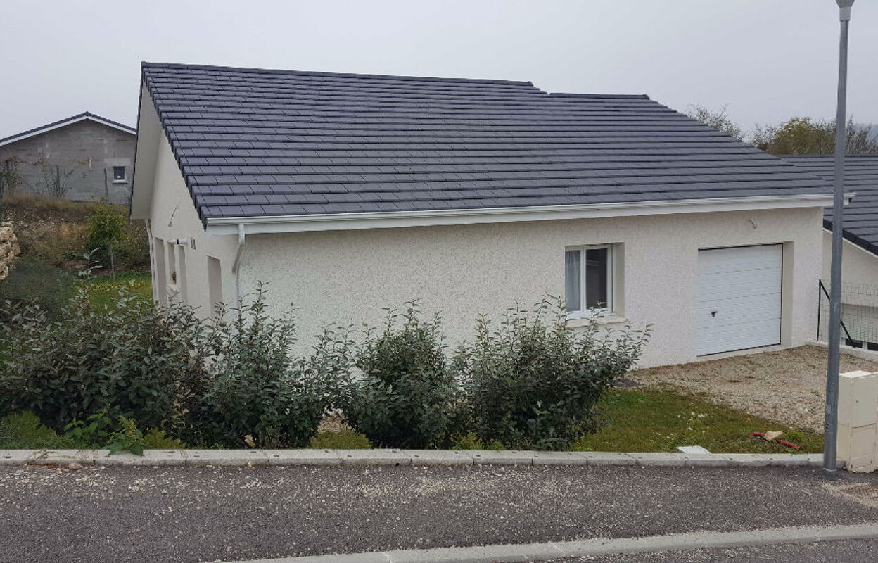 maison 4 pièces 92 m2 à louer à L'Isle-d'Abeau (38080)