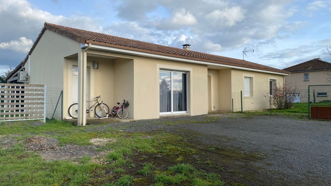 maison 6 pièces 105 m2 à vendre à Lathus-Saint-Rémy (86390)