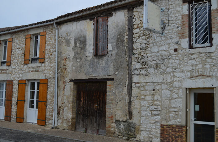 Immeuble en pierre  — photo 2