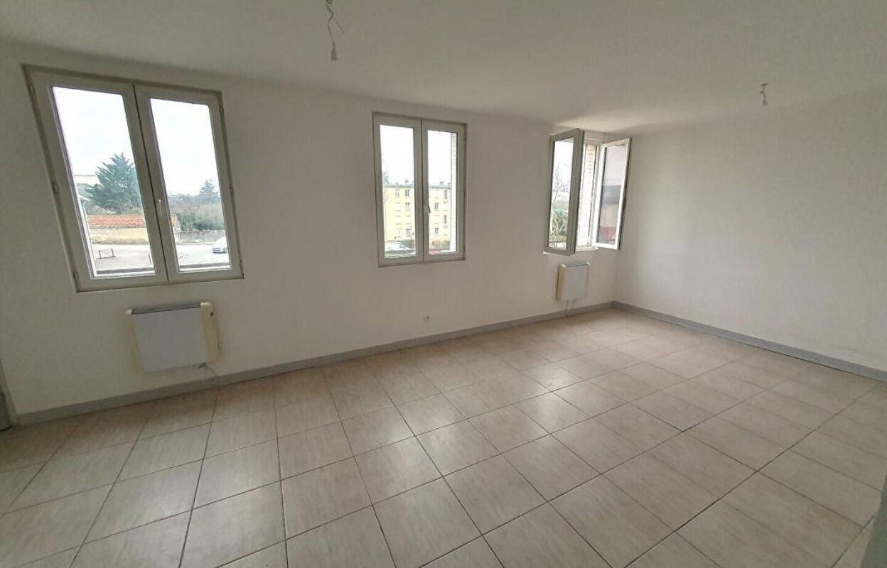 appartement 3 pièces 57 m2 à vendre à Saint-Florent-sur-Cher (18400)