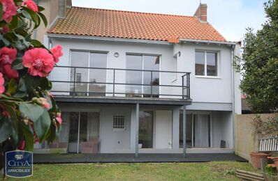 vente maison 371 000 € à proximité de La Romagne (49740)