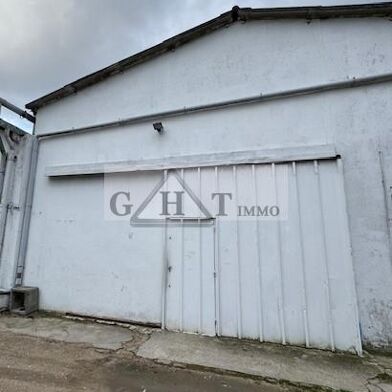 Local industriel  2800 €