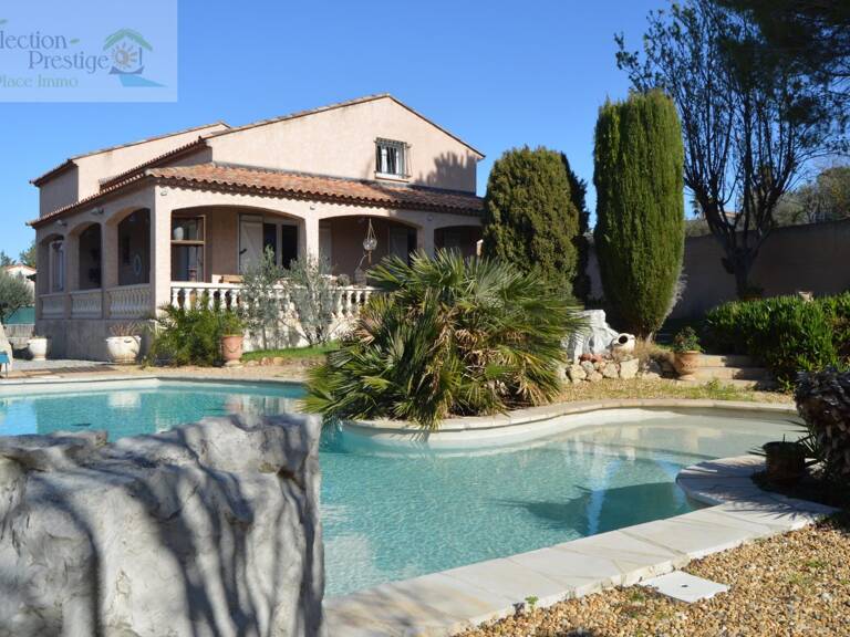 Villa — photo 1