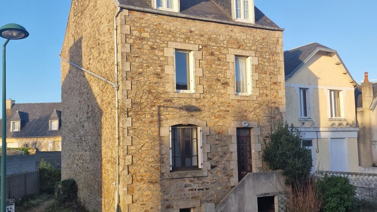 maison 6 pièces 122 m2 à vendre à Saint-Pol-de-Léon (29250)