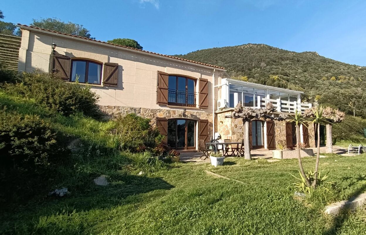 maison 8 pièces 280 m2 à vendre à Le Lavandou (83980)