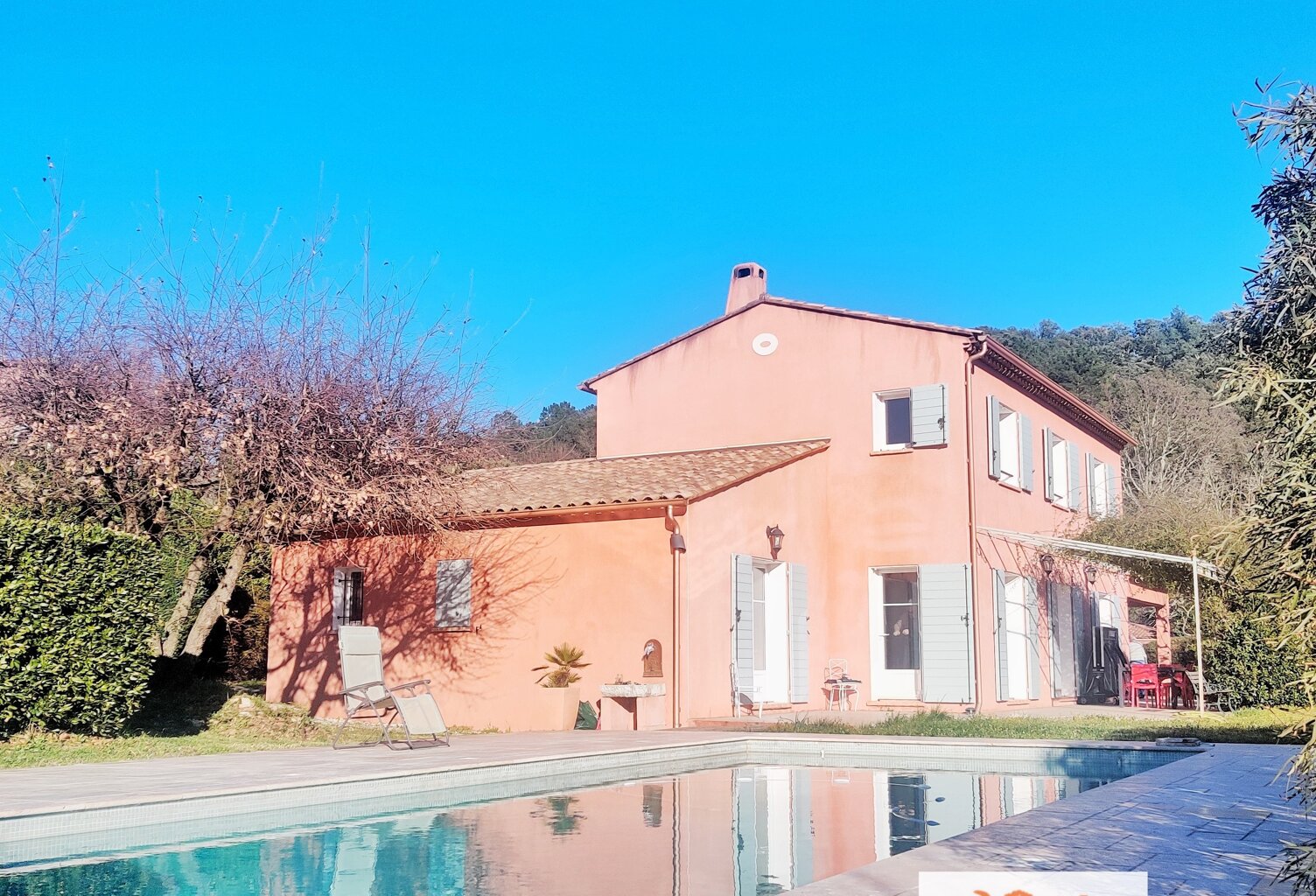 Vente maison 5 pièces 184 m² Collobrières (83610) — photo 1