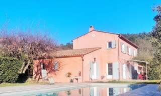 Maison 5 Pièces 184 m² à vendre à Collobrières (83610)