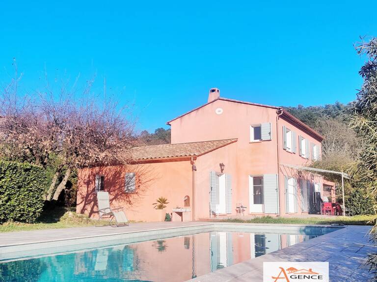 Maison 5 pièces 184 m² — photo 1
