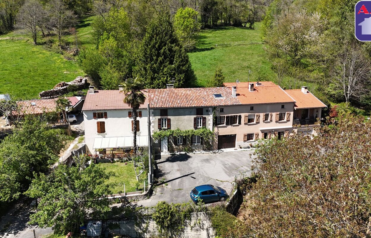 maison 9 pièces 213 m2 à vendre à Foix (09000)