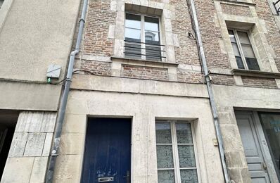 vente maison 74 000 € à proximité de Royaucourt-Et-Chailvet (02000)