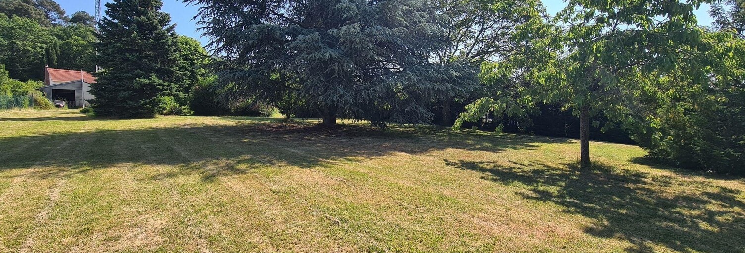 Terrain  2463 m² à vendre à Milly-la-Forêt (91490)