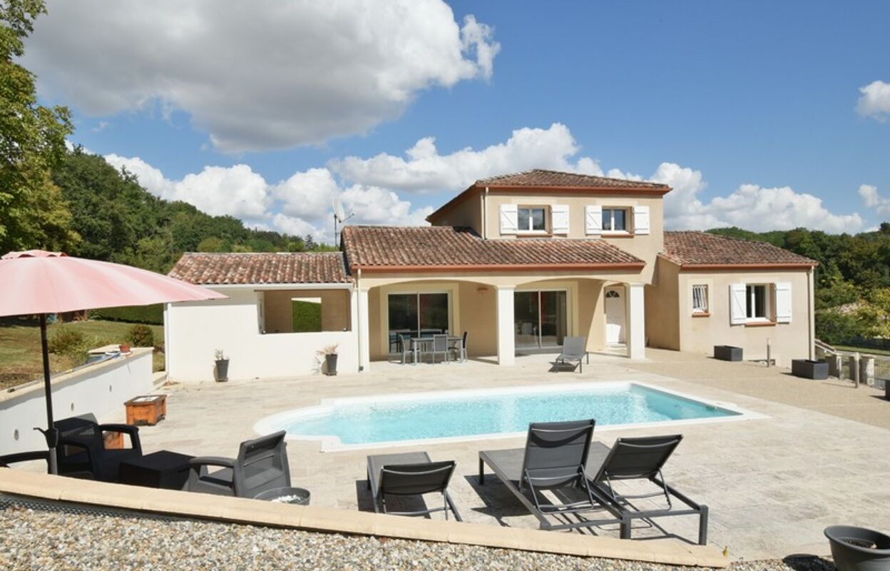 maison 6 pièces 136 m2 à vendre à Saint-Caprais-de-Lerm (47270)