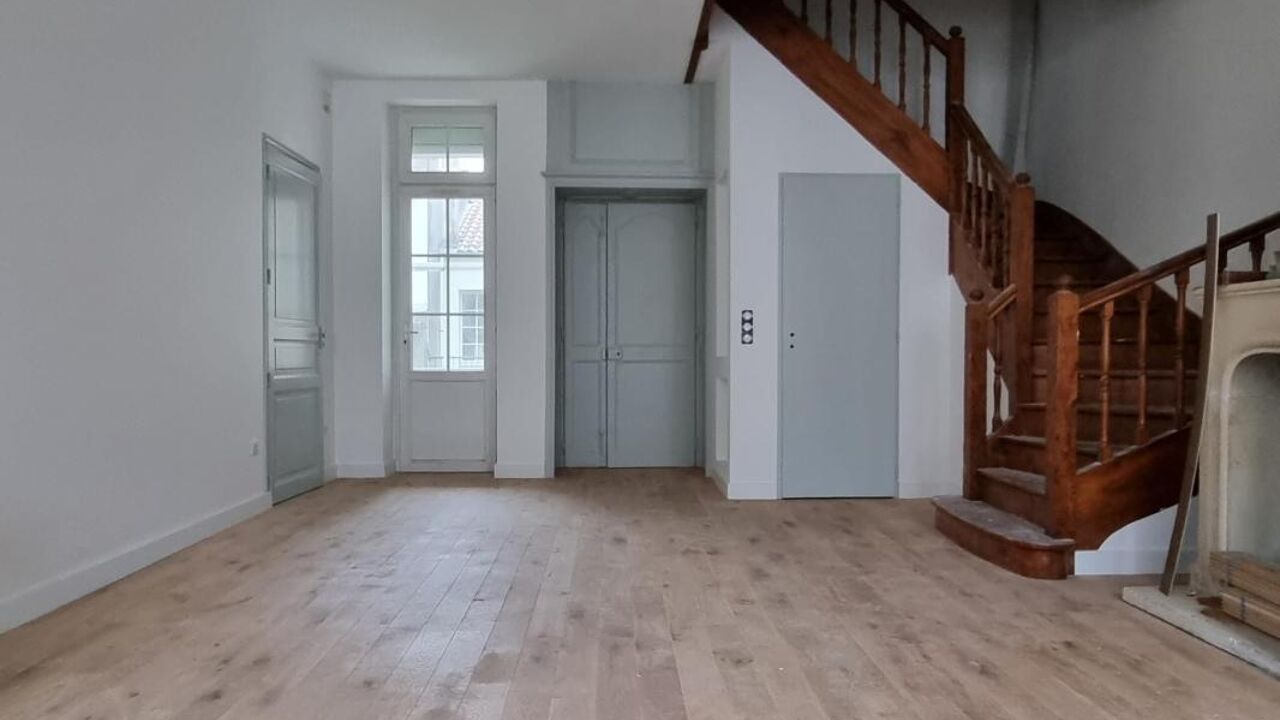 appartement 4 pièces 105 m2 à vendre à Rochefort (17300)