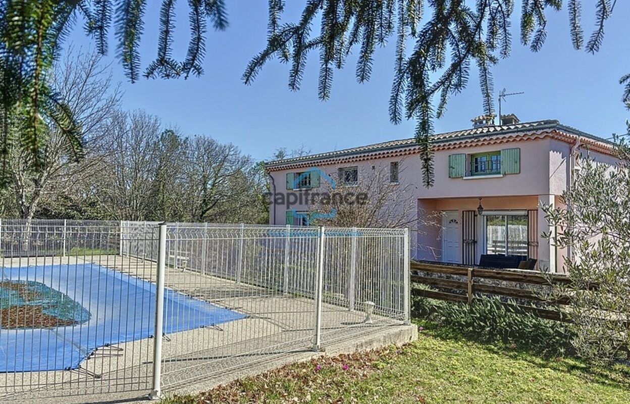 maison 15 pièces 327 m2 à vendre à Vallon-Pont-d'Arc (07150)