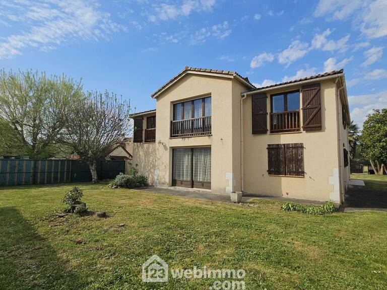 Maison - 370m² - Idron — photo 1