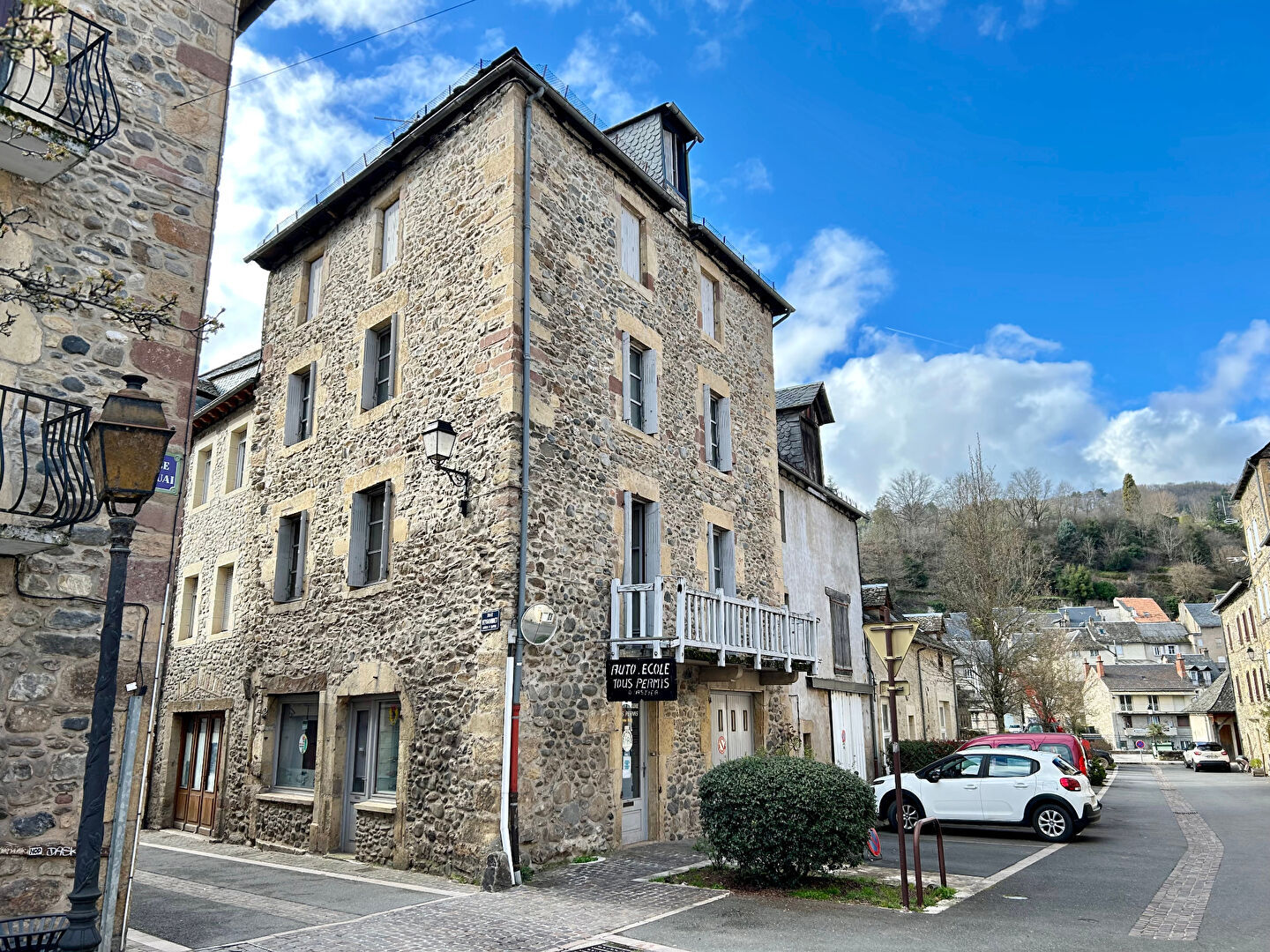 Villa / Maison 5 pièces  à vendre Saint-Geniez-d'Olt et d'Aubrac 12130