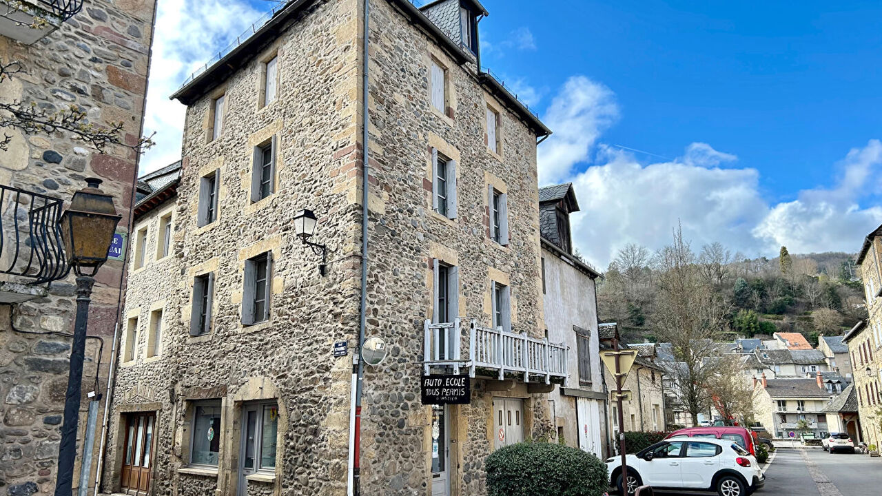 maison 5 pièces 116 m2 à vendre à Saint-Geniez-d'Olt-Et-d'Aubrac (12130)