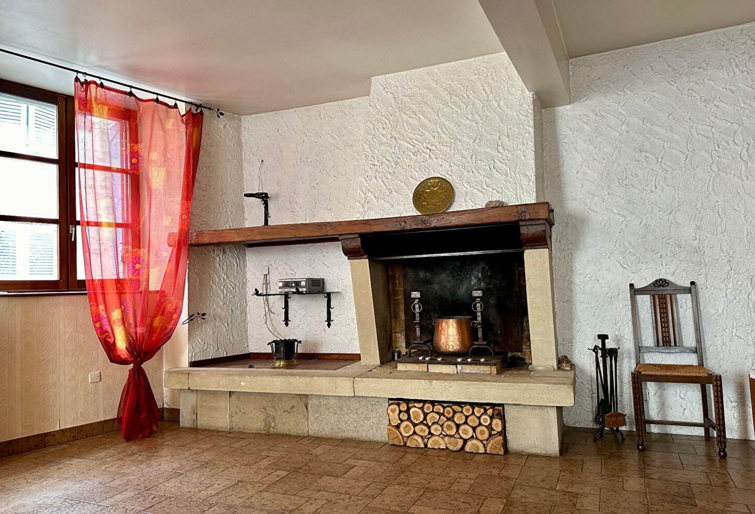 A VENDRE - Ensemble de deux immeubles et garage - SAINT GENIEZ D'OLT ET D'AUBRAC — photo 1