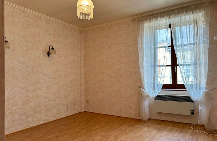 A VENDRE - Ensemble de deux immeubles et garage - SAINT GENIEZ D'OLT ET D'AUBRAC — photo 4