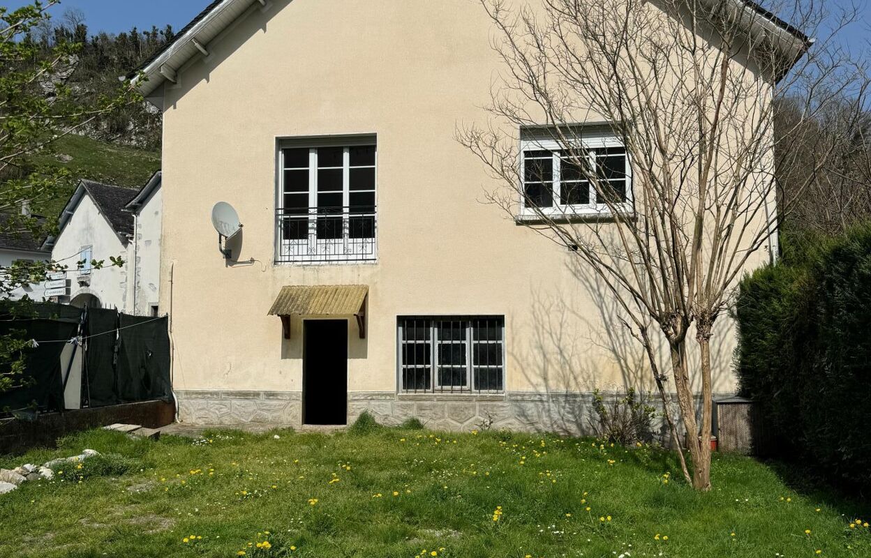 maison 5 pièces 140 m2 à vendre à Escot (64490)