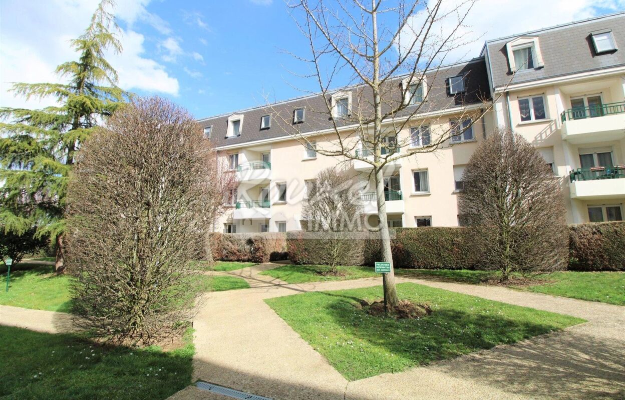 appartement 5 pièces 111 m2 à vendre à Pontault-Combault (77340)