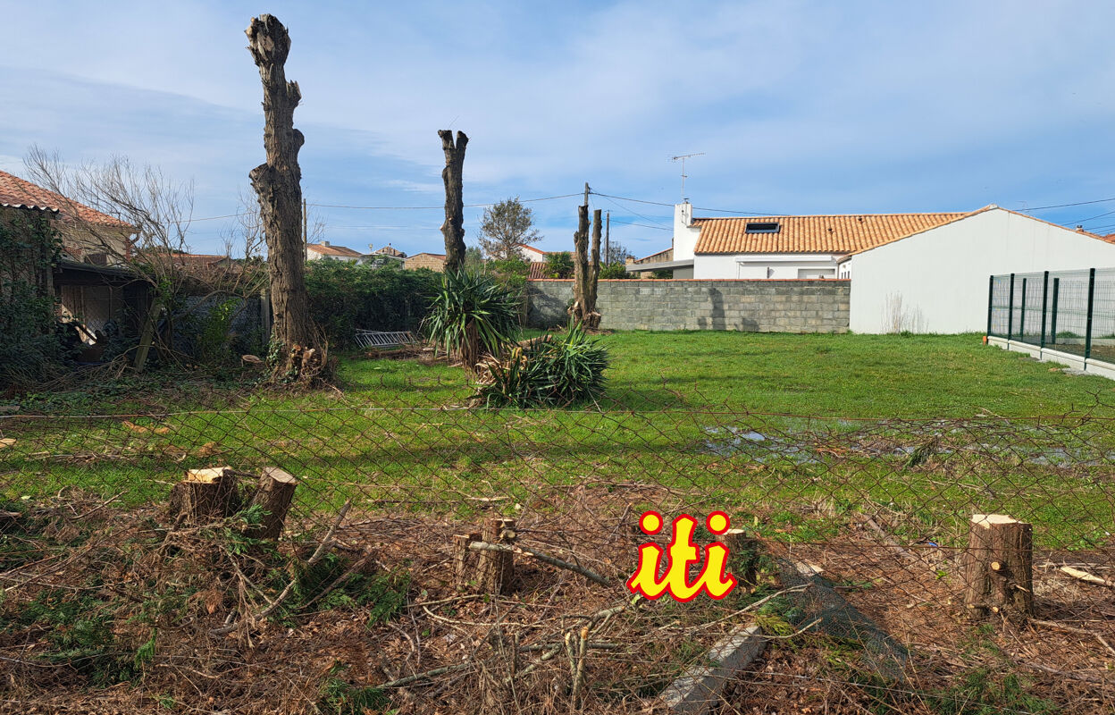 terrain  pièces 423 m2 à vendre à Olonne-sur-Mer (85340)