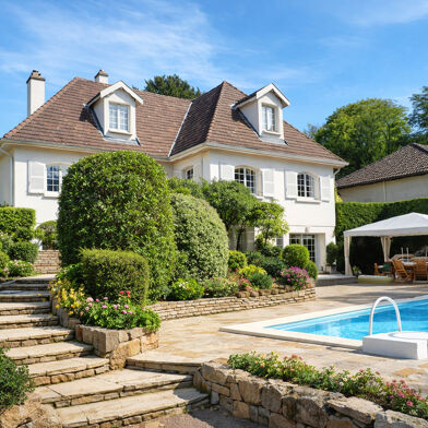 Maison 7 pièces 599000 €