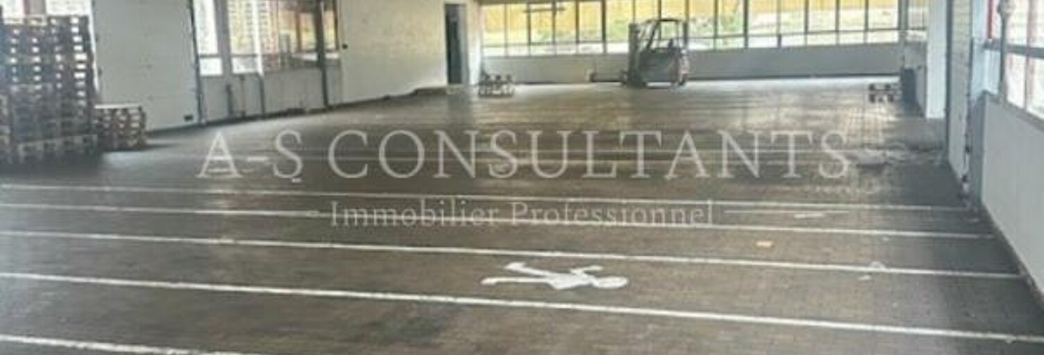 Local industriel  1800 m² à louer à Saint-Pierre-en-Faucigny (74800)