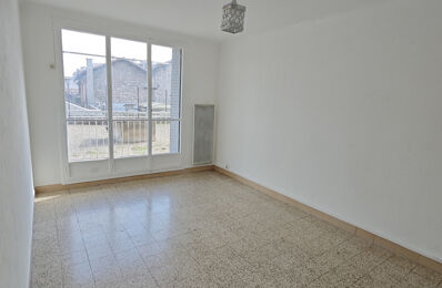 location appartement 575 € CC /mois à proximité de Marseille 11 (13011)