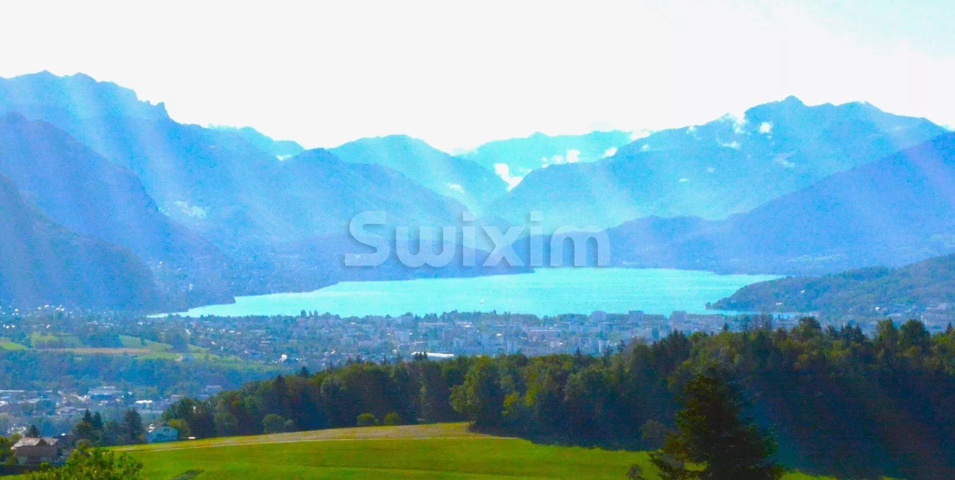 Photo Exceptionnelle Villa vue panoramique Lac d'ANNECY sur 2500 m² de image 1/4