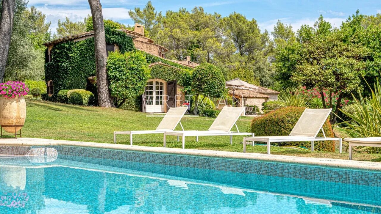 maison 18 pièces 475 m2 à vendre à Grasse (06130)