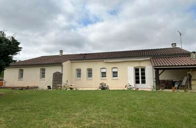 maison 4 pièces 140 m2 à vendre à Saint-Martin-de-Juillers (17400)