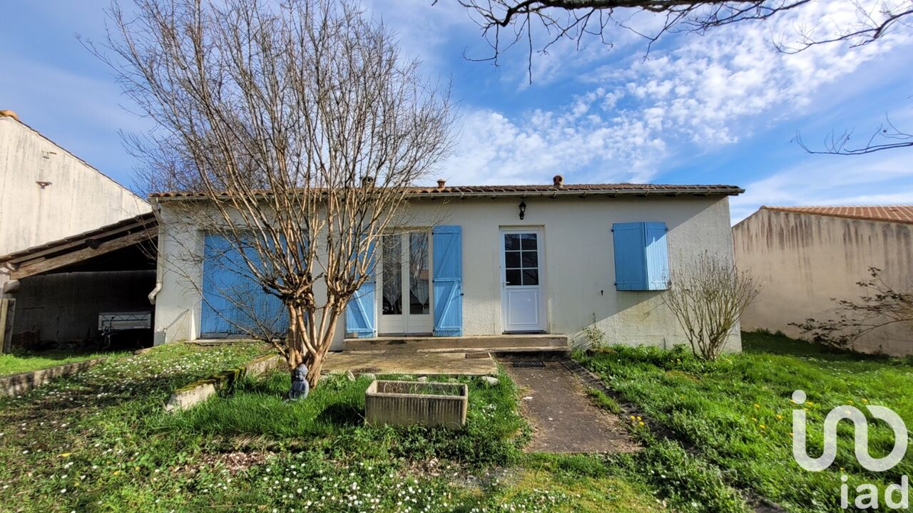 maison 5 pièces 107 m2 à vendre à Saint-Hilaire-de-Villefranche (17770)